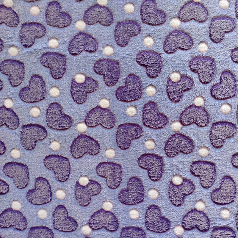 Wellness fleece - donkerpaarse hartjes op blauw