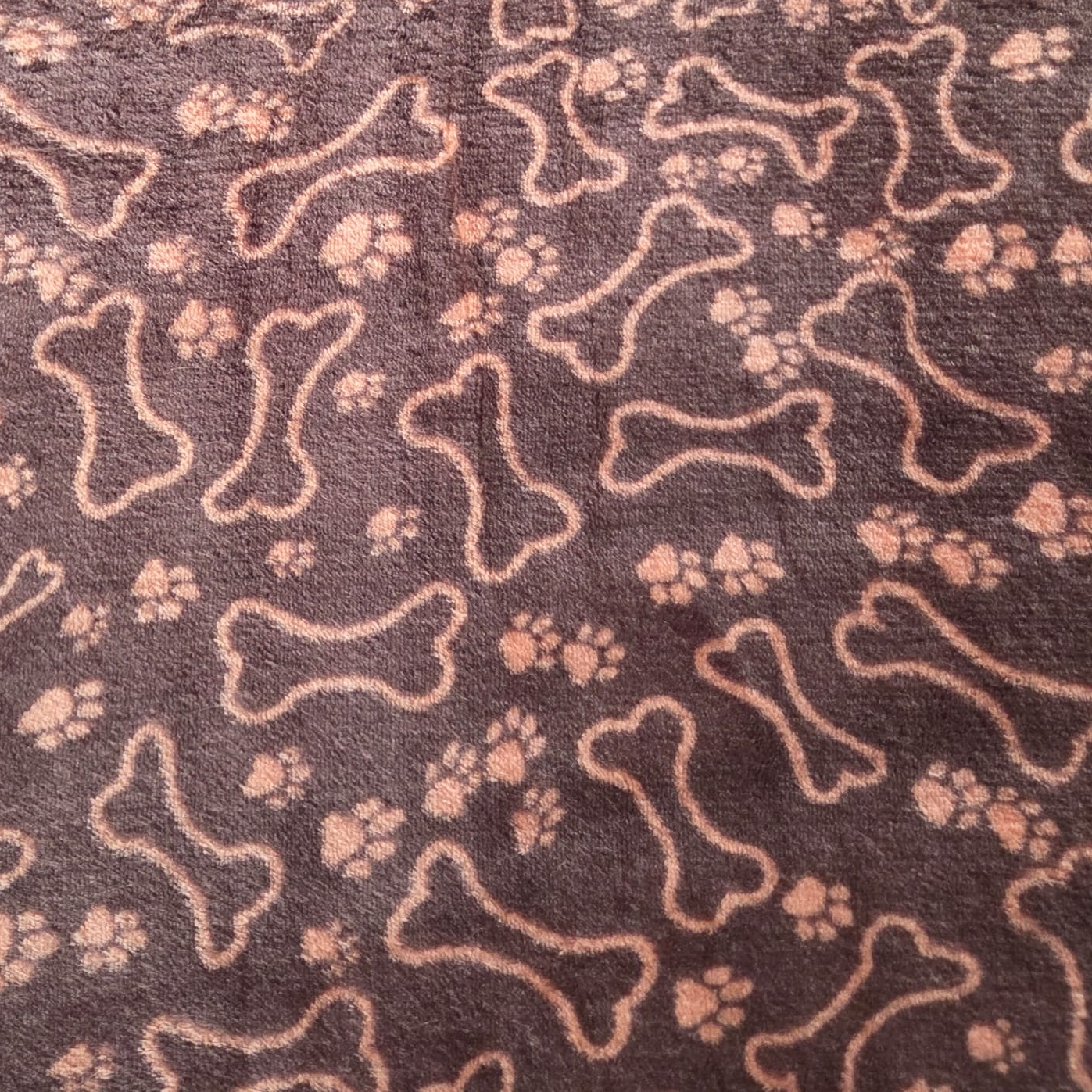 Wellness fleece - pootjes & botjes op chocola